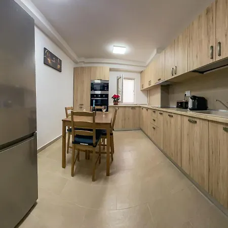 Apartamento National Arena Mega Mall Elana *