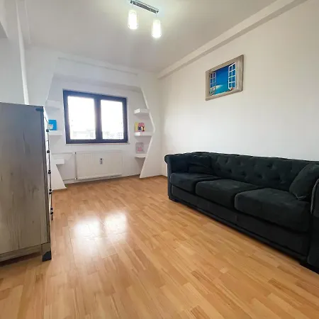 National Arena Mega Mall Elana * Bukareszt